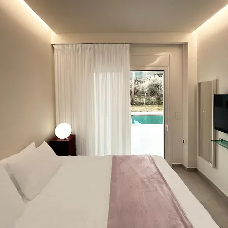 Splash With Private Pools 公寓 *