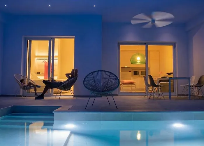 Splash With Private Pools Апартаменты Никиана