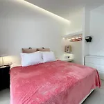 Splash With Private Pools 公寓 尼基亚娜