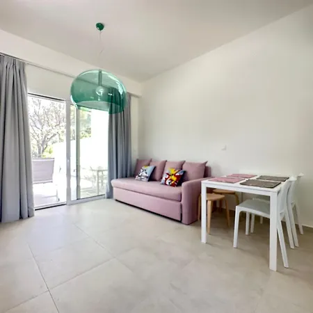 Splash With Private Pools