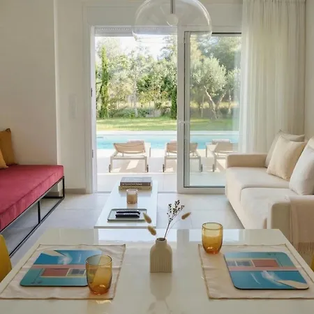 Splash With Private Pools * Никиана