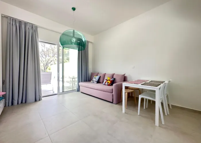 Splash With Private Pools