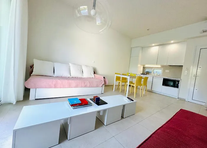 Splash With Private Pools